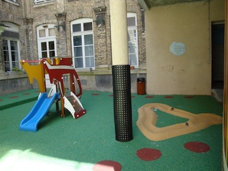 Sols amortissants pour aires de jeux