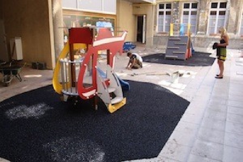 Sols amortissants pour aires de jeux