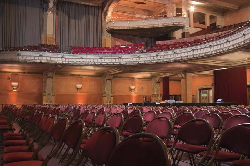 Chaise de spectacle