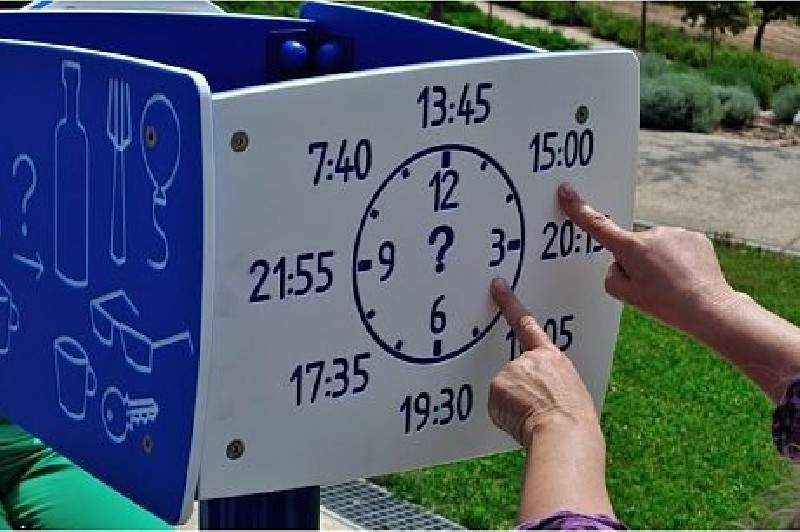 BANC AVEC PÉDALE ET MENTALCUBE II POUR ALZHEIMER
