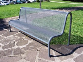 Banc tôle perforée