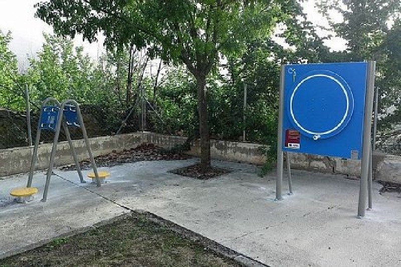 PANNEAU AVEC ROUE D' ÉPAULE