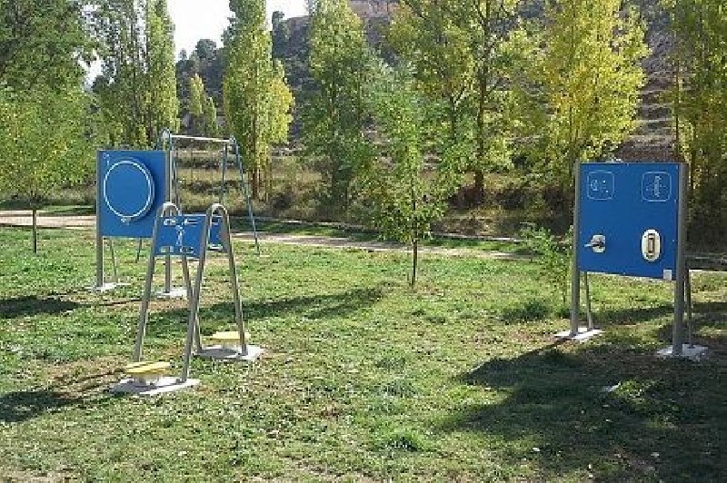PANNEAU AVEC ROUE D' ÉPAULE