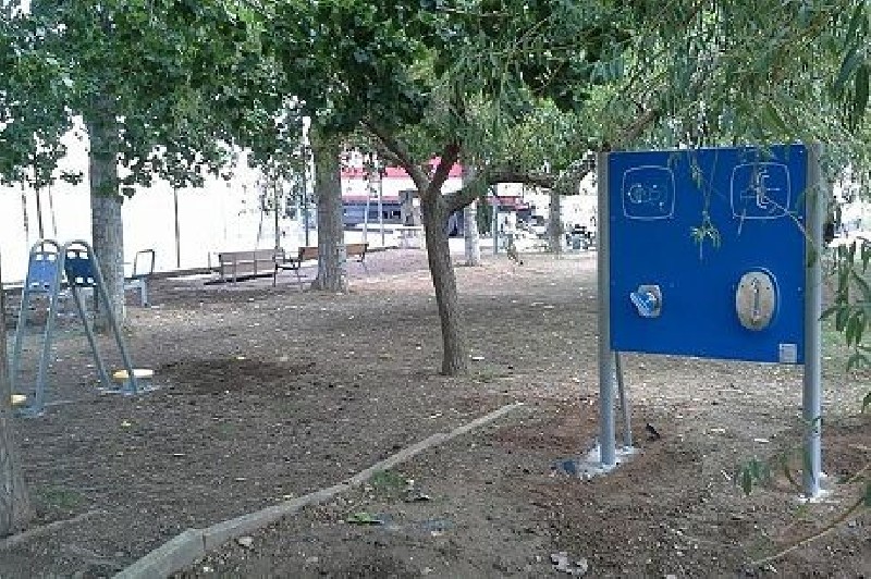 PANNEAU AVEC ROUE D' ÉPAULE