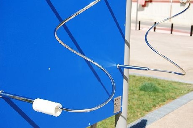PANNEAU AVEC DOUBLE HÉLICE
