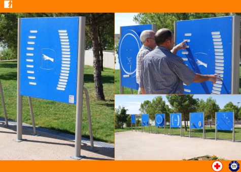 PANNEAU AVEC LABYRINTHES. ACCESSIBLE PMR