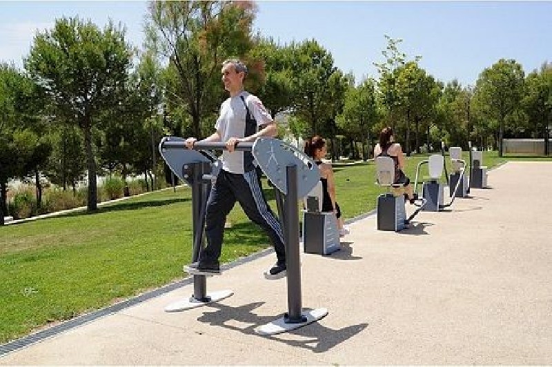 Station de musculation 10 exercices