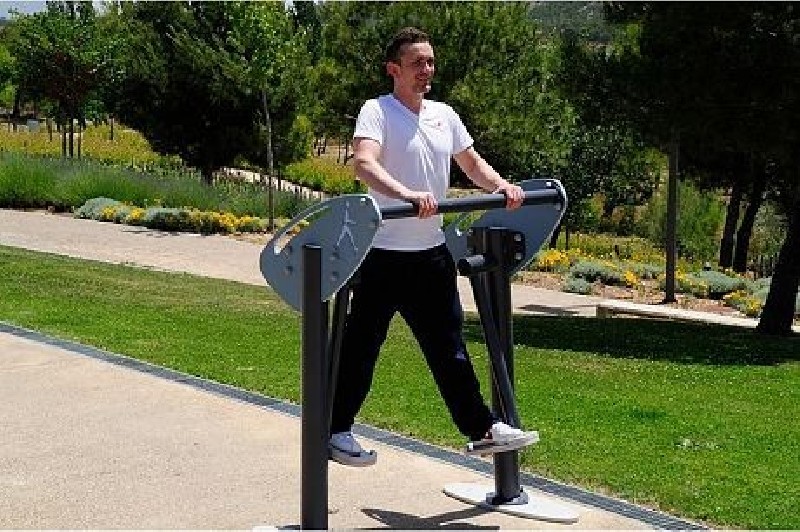 Station de musculation 10 exercices