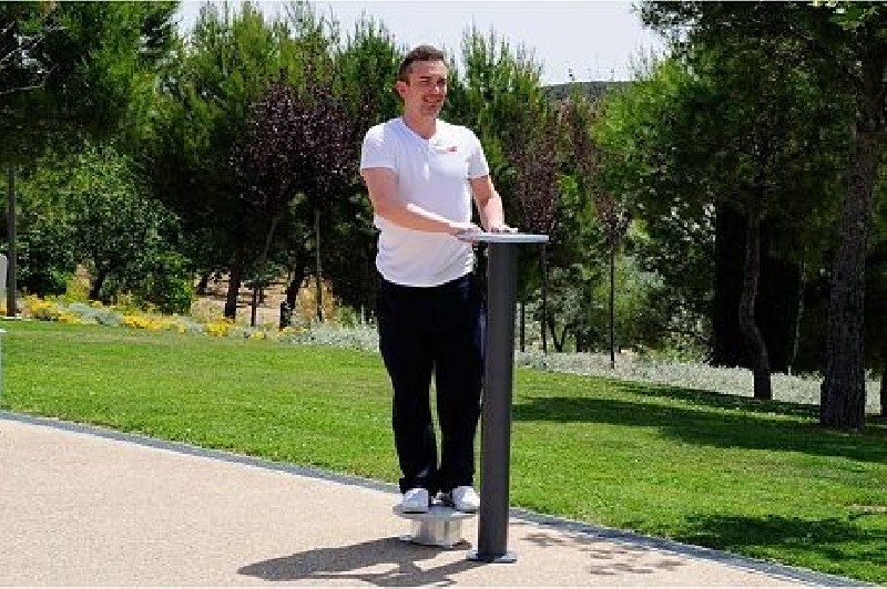 Station de musculation 10 exercices Station de musculation 10 exercices