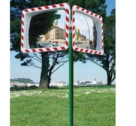 Poteau pour miroir de voirie