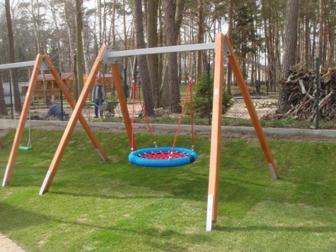 Balançoire nacelle collectivité