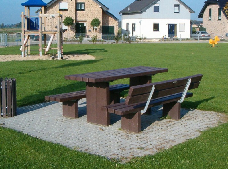 Banquettes en plastique recyclé 