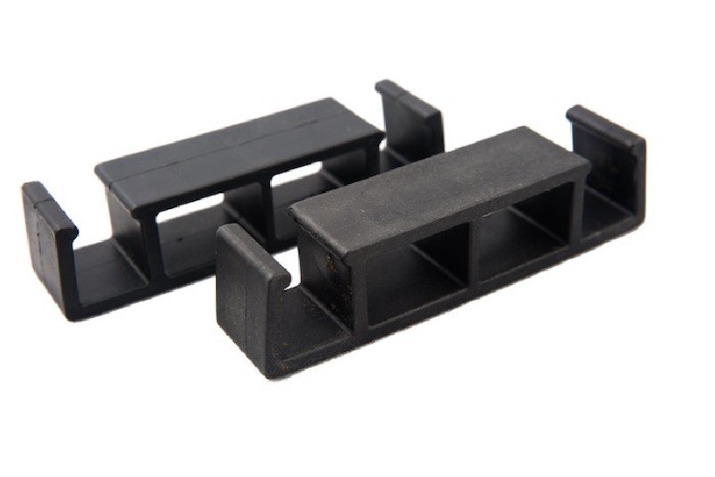 Accroche ou connecteur pour chaises empilables Château 1 et 2