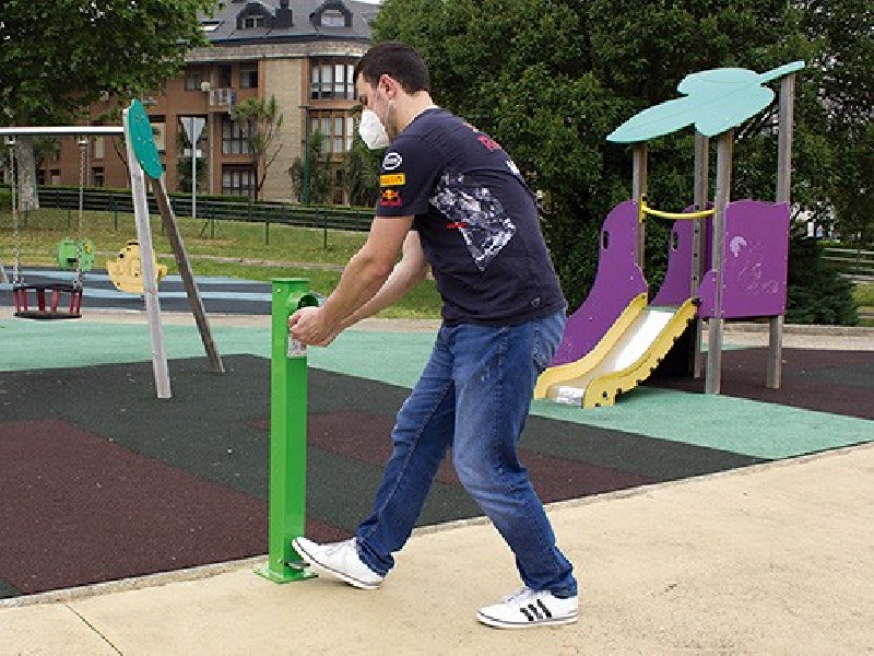 Lot de 2 distributeurs de gel hydroalcoolique finition VERT