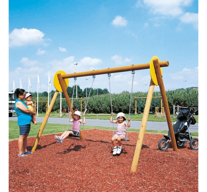 PETITE BALANÇOIRE EN BOIS