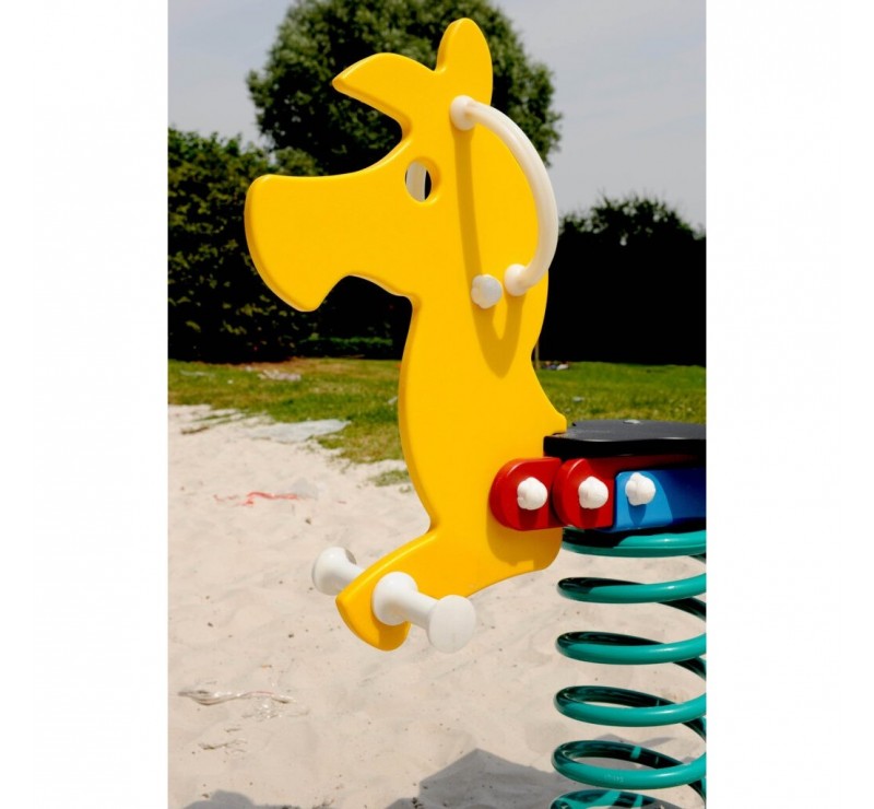 PONEY JEU SUR RESSORTS