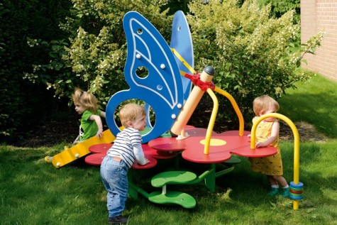 JEU DE GRIMPE LE JARDIN DES PAPILLONS