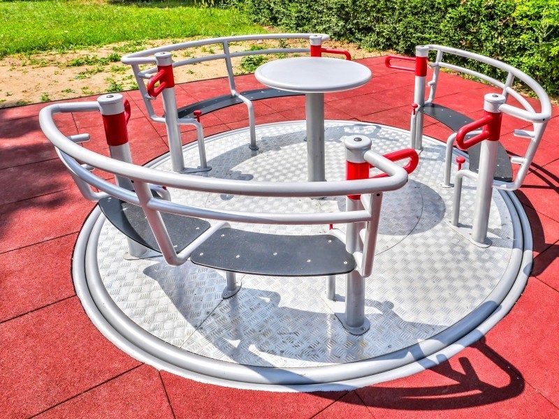 Carrousel inox avec accès fauteuil roulant PMR