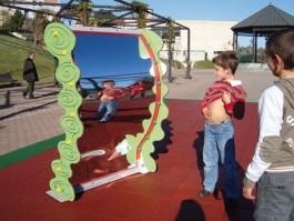 MIROIR DES PETITS MAGICIENS...