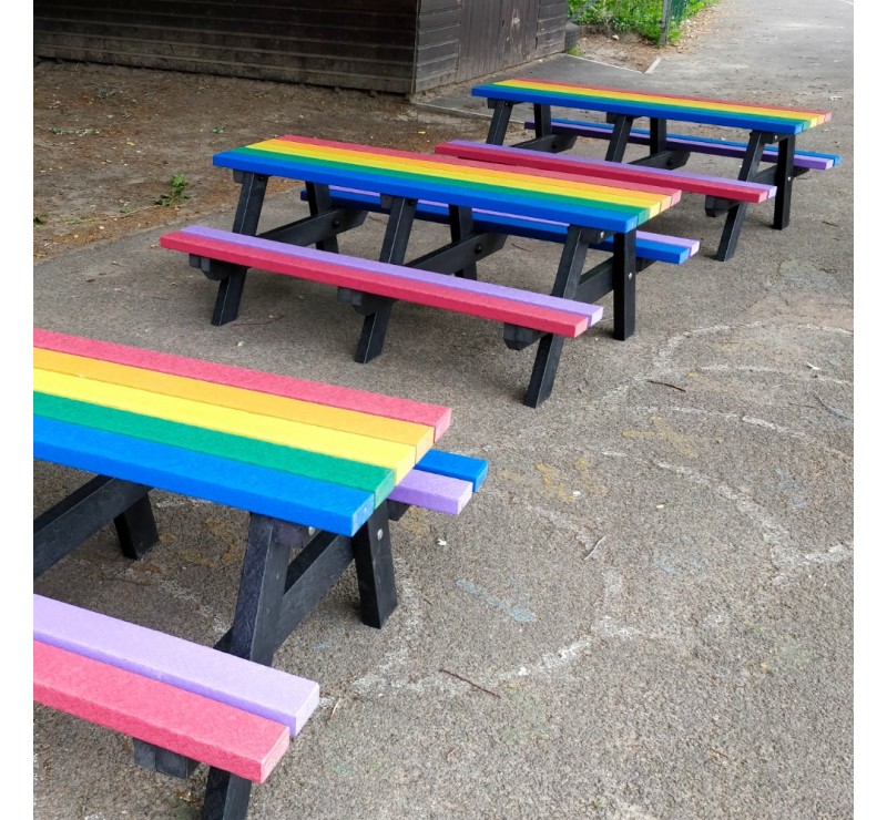 Table pique-nique en plastique recyclé pour jeunes enfants