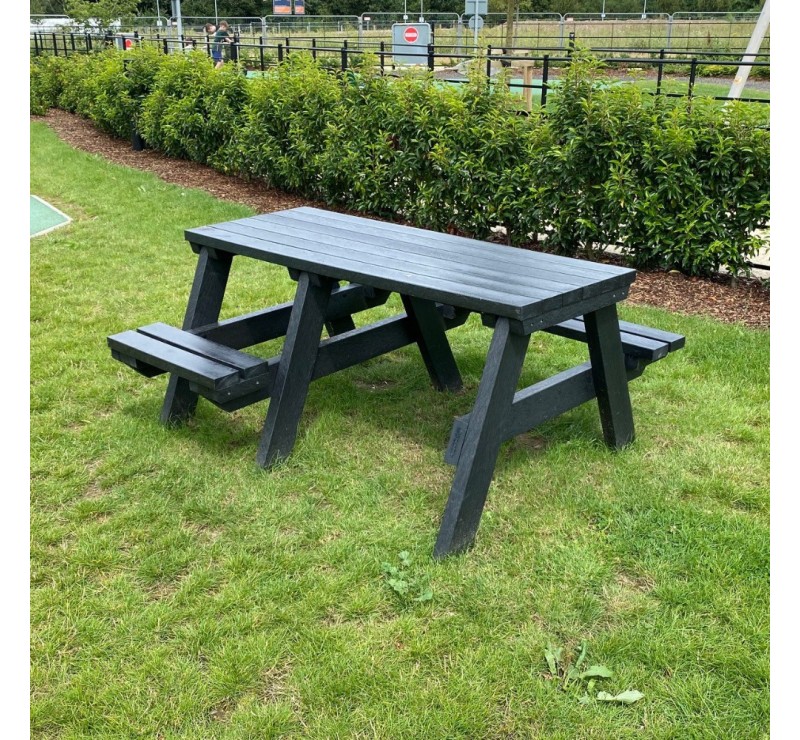 Table pique-nique en plastique recyclé brun PMR Table pique-nique en plastique recyclé brun PMR