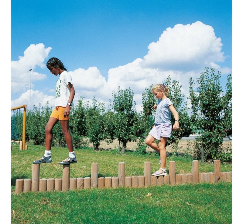 PARCOURS D’AVENTURES EN BOIS PARCOURS D’AVENTURES EN BOIS