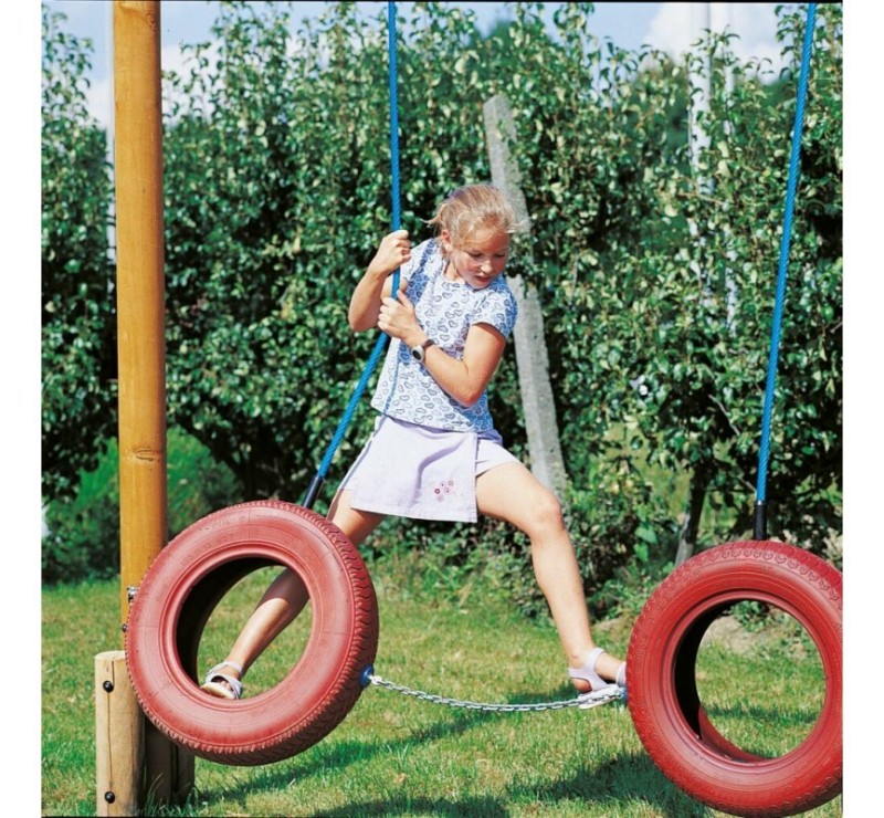 PARCOURS D’AVENTURES EN BOIS PARCOURS D’AVENTURES EN BOIS