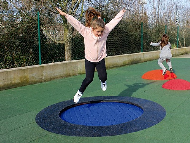 Trampoline pour parc public 2 couleurs au choix Trampoline pour parc public 2 couleurs au choix
