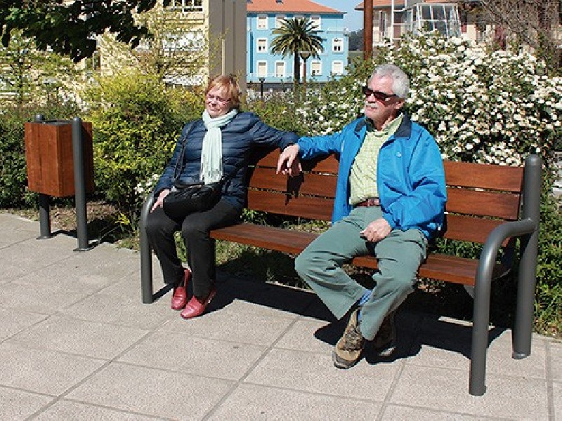 Banc public piétement acier galvanisé et lames bois tropical 1.95 m
