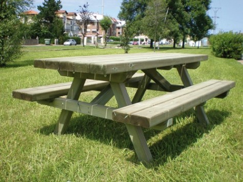 Table pique-nique en bois traité - 6 places