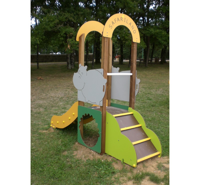 Le jeu du petit safari avec rhinocéros