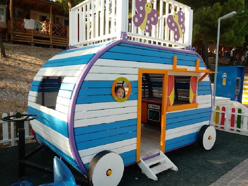 Caravane structure de jeu extérieur pour enfants 