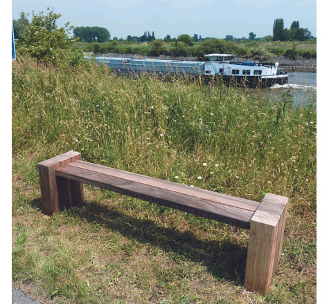Banquette en Padouk sans dossier à sceller