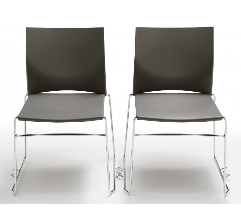 Chaise High Design avec accoudoirs