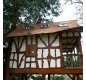 Aire de jeux maison en colombage
