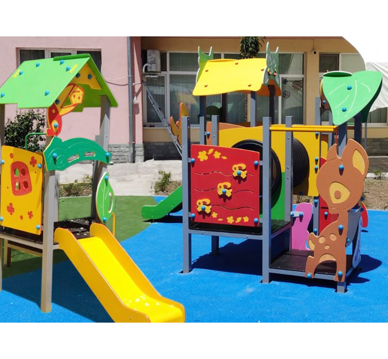 Maison de la biche pour aire de jeux enfants