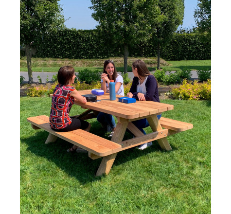 Table en bois de robinier