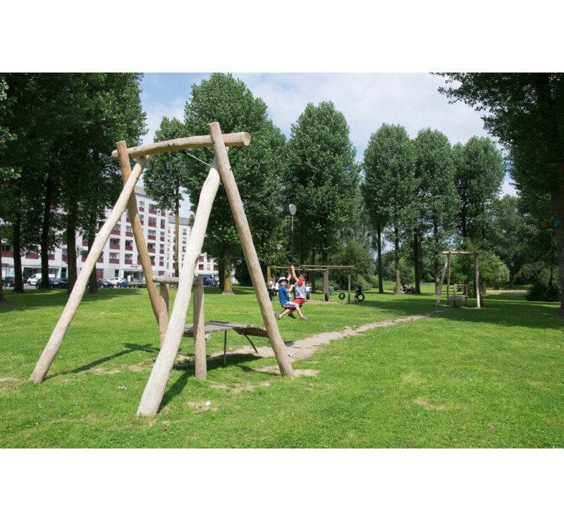 Tyrolienne en robinier Tyrolienne en robinier