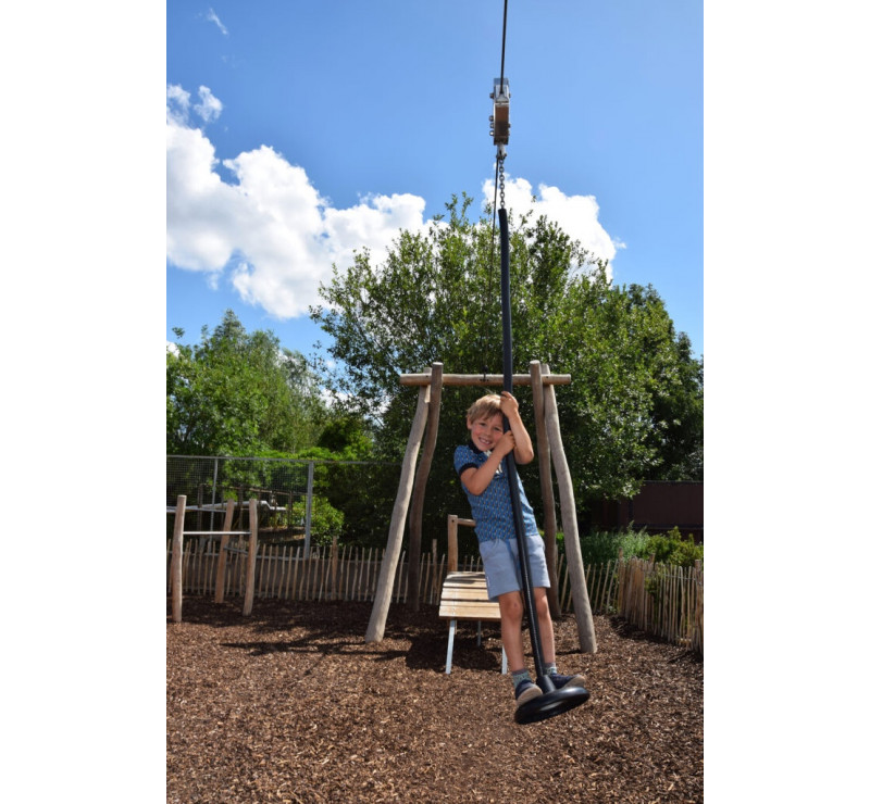 Tyrolienne en bois de robinier 32 m