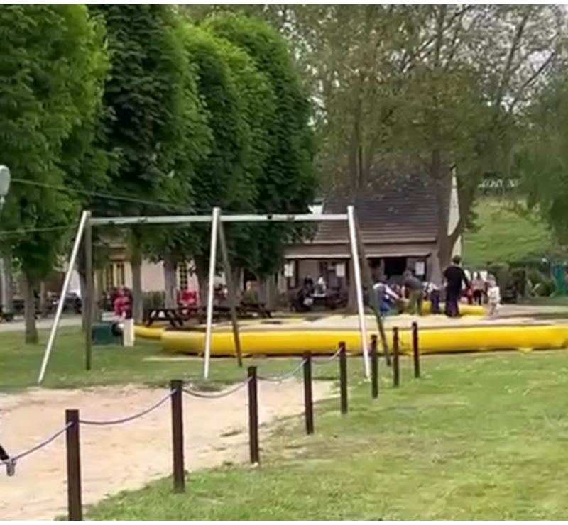 Téléphérique en métal longueur 30 m