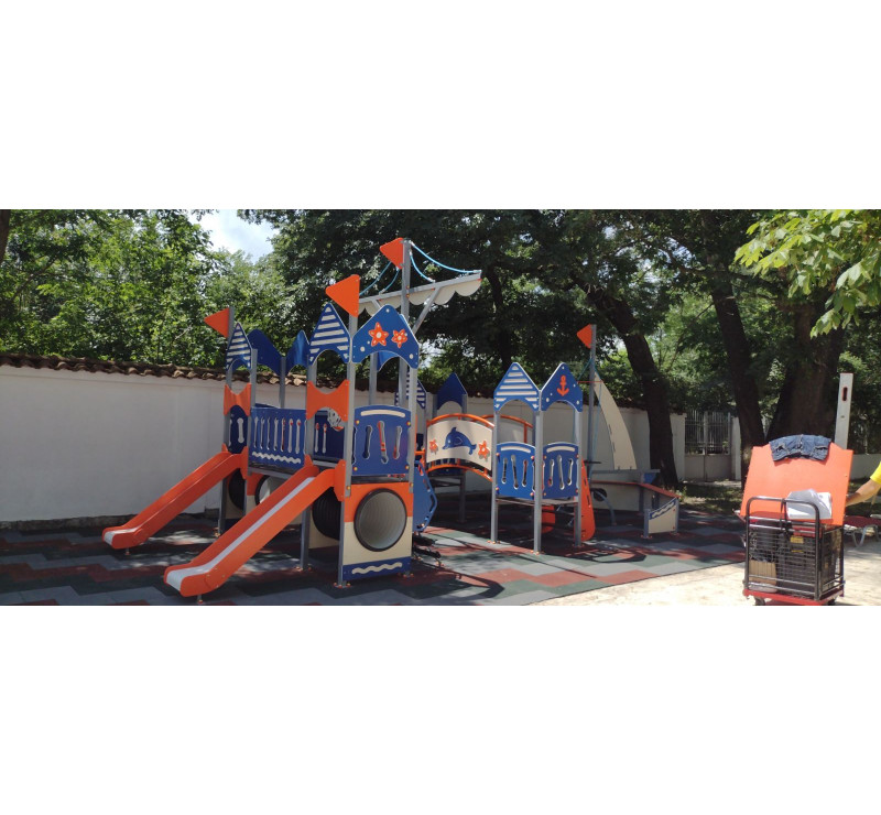 Jeu de plein air bateau pour espace public