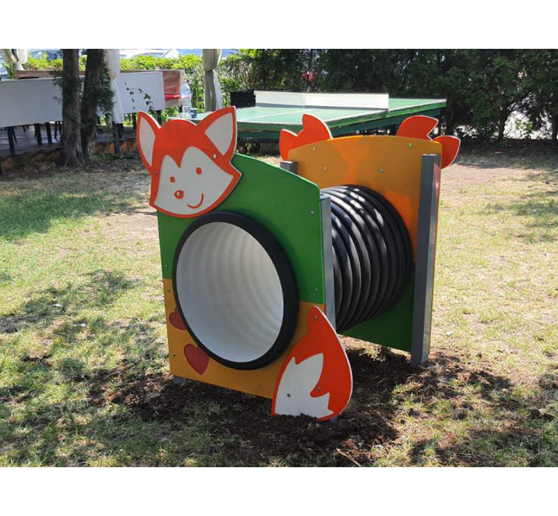 Le jeu tunnel de renard pour enfants âgés de 0 à 6 ans