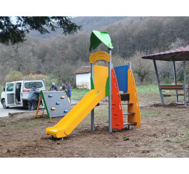 Toboggan jungle pour les...