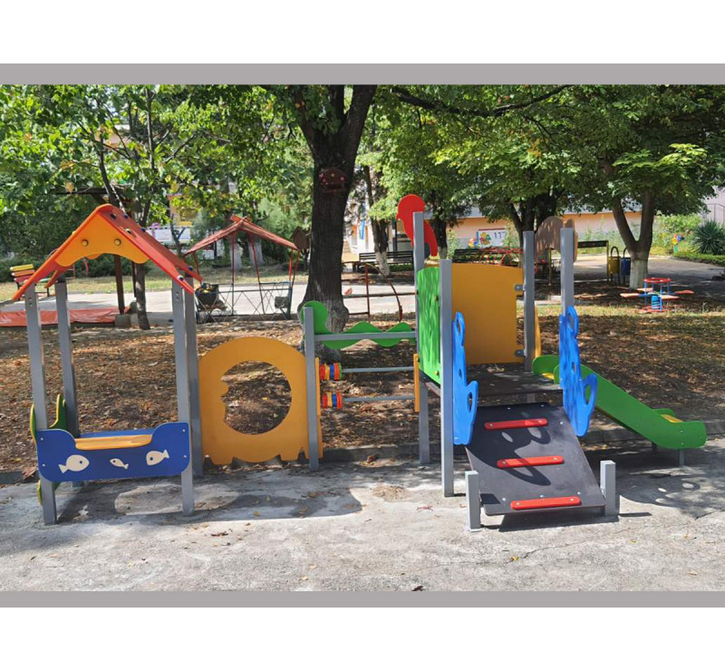 Parc des oiseaux pour les enfants âgés de 0 à 6 ans