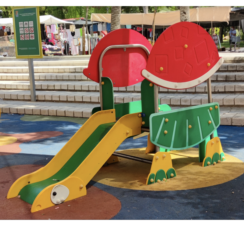 Toboggan tortue pour aire de jeux