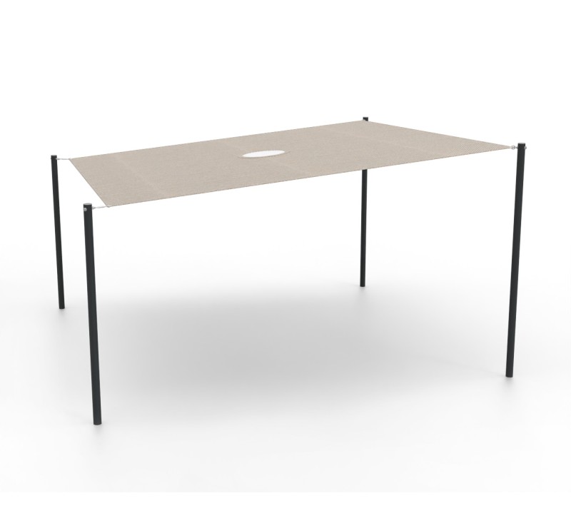 Voile d'ombrage carrée beige avec des poteaux en anthracite métallique